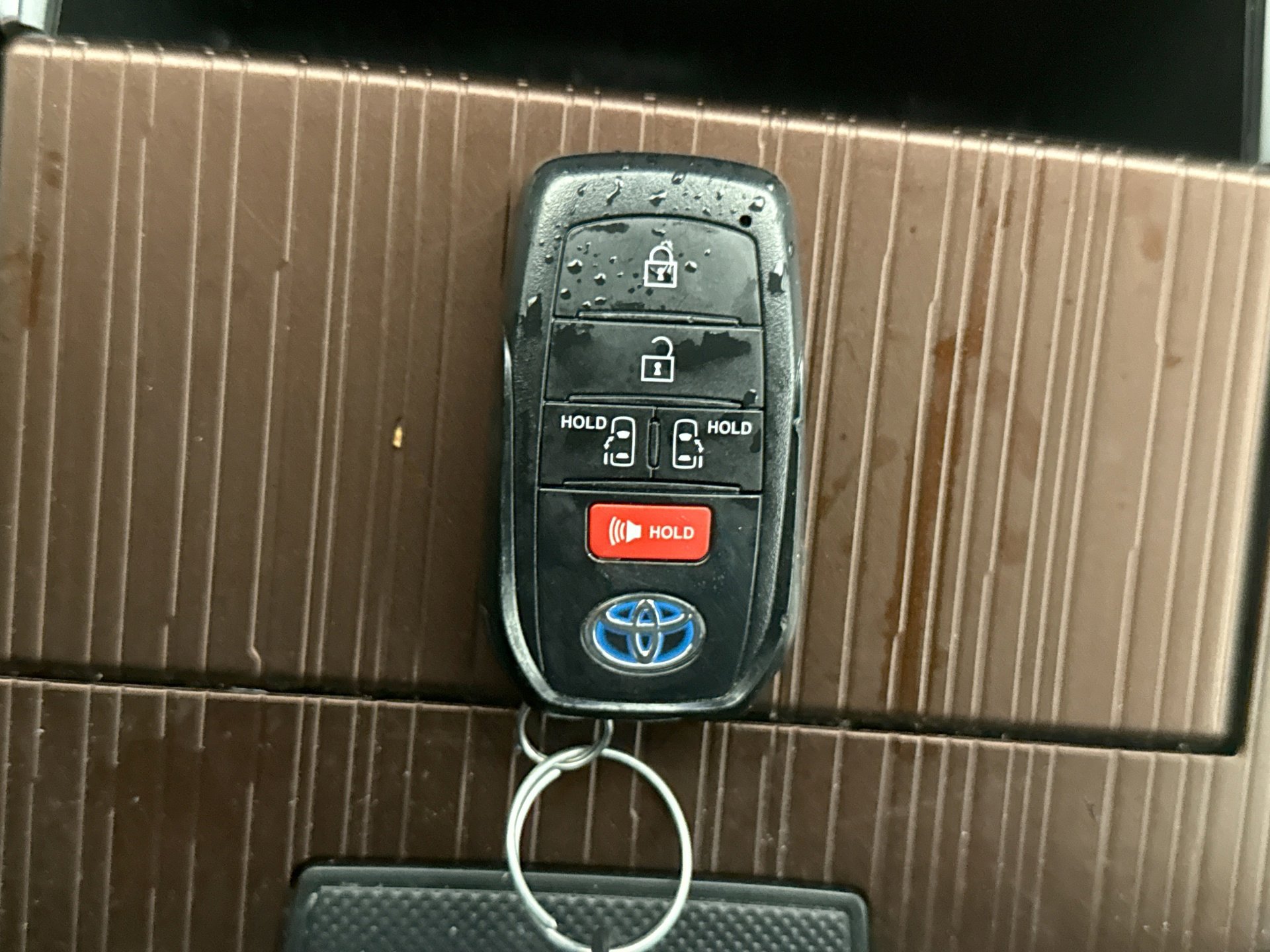 Used 2024 Toyota Sienna LE image 10