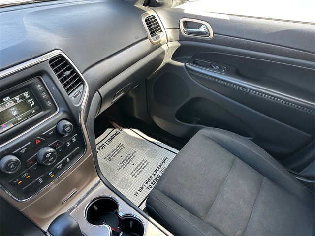 Used 2016 Jeep Grand Cherokee Laredo w/ Quick Order Package 23E image 27