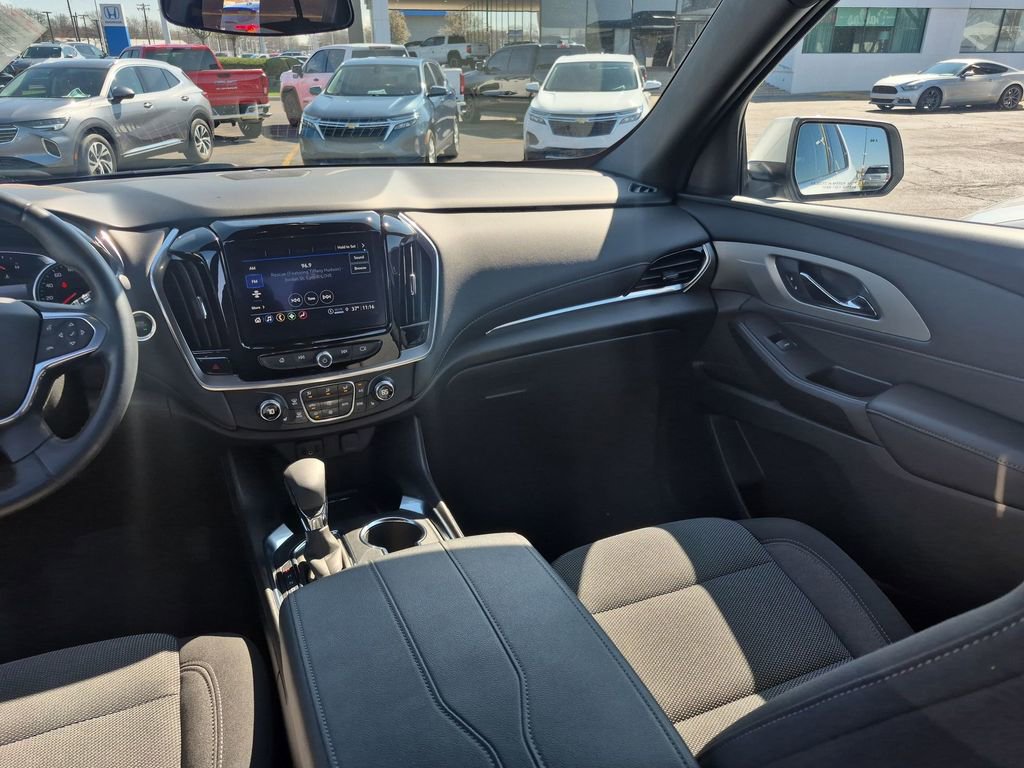 Certified 2023 Chevrolet Traverse LT FWD image 10