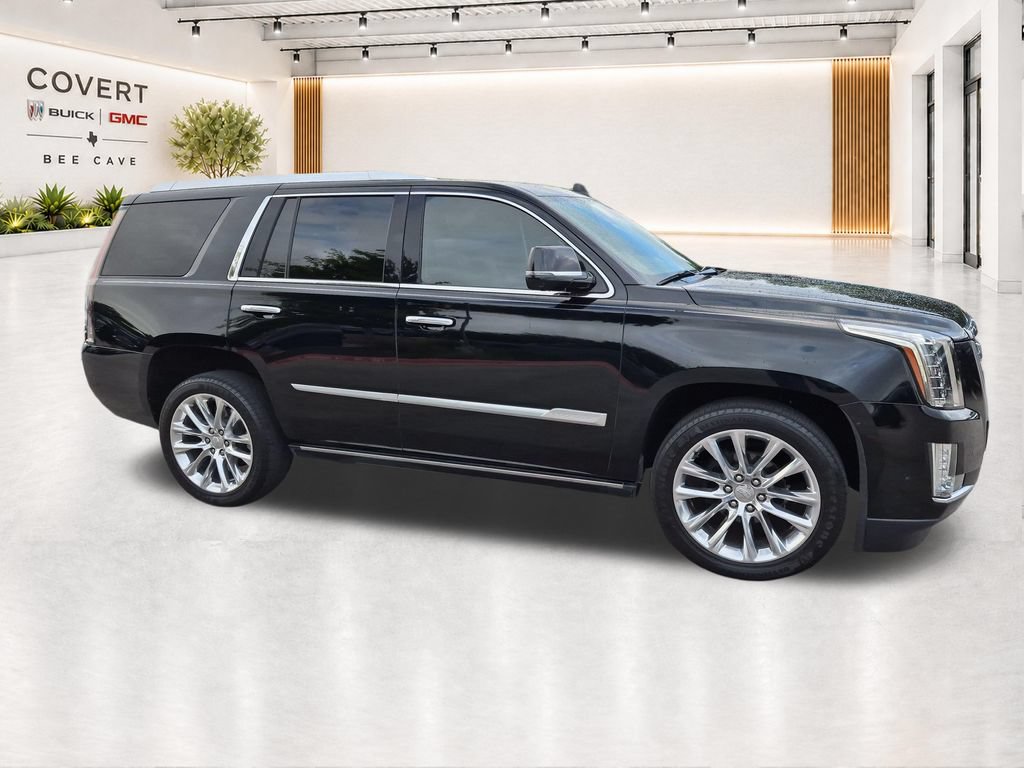 Used 2020 Cadillac Escalade Premium Luxury RWD image 16