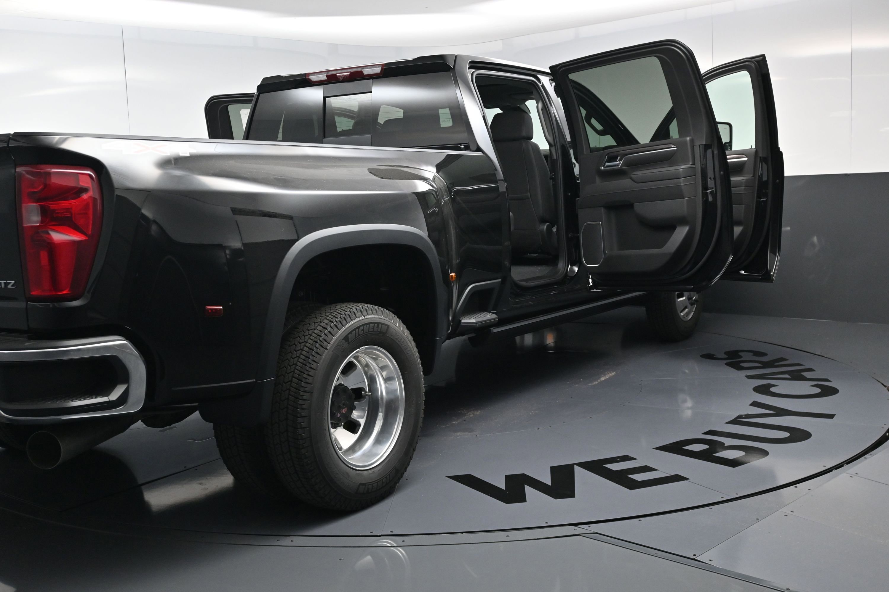 New 2026 Chevrolet Silverado 3500 LTZ w/ LTZ Plus Package image 28