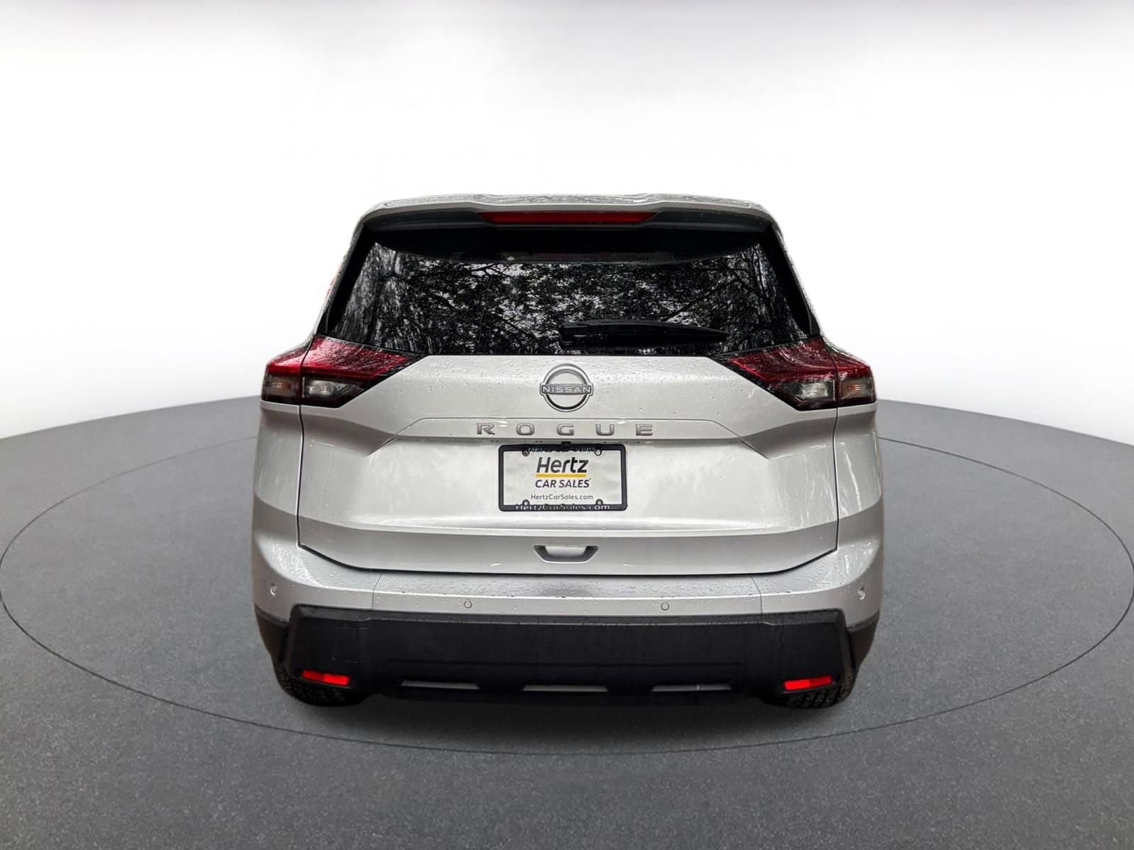 Used 2025 Nissan Rogue SV FWD image 6
