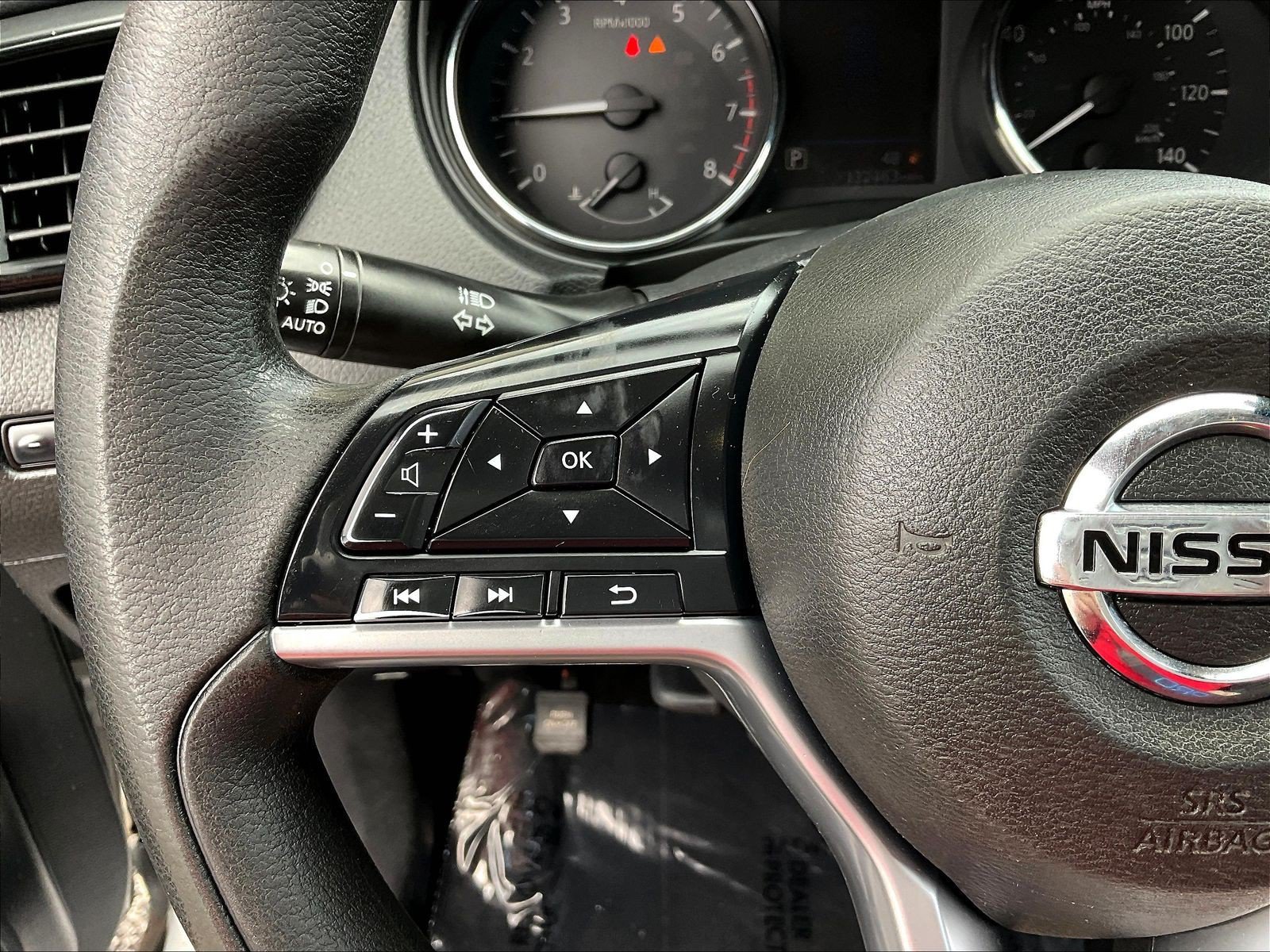 Used 2019 Nissan Rogue S FWD image 13