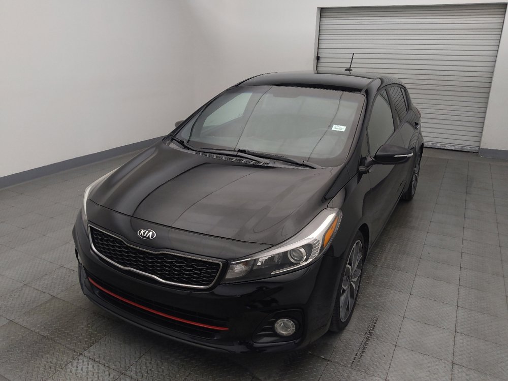 Used 2017 Kia Forte SX image 15