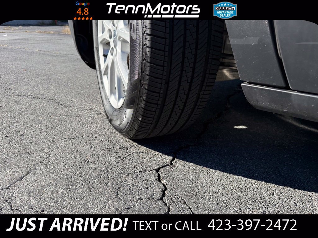Used 2015 Jeep Cherokee Latitude w/ Comfort/Convenience Group FWD image 9
