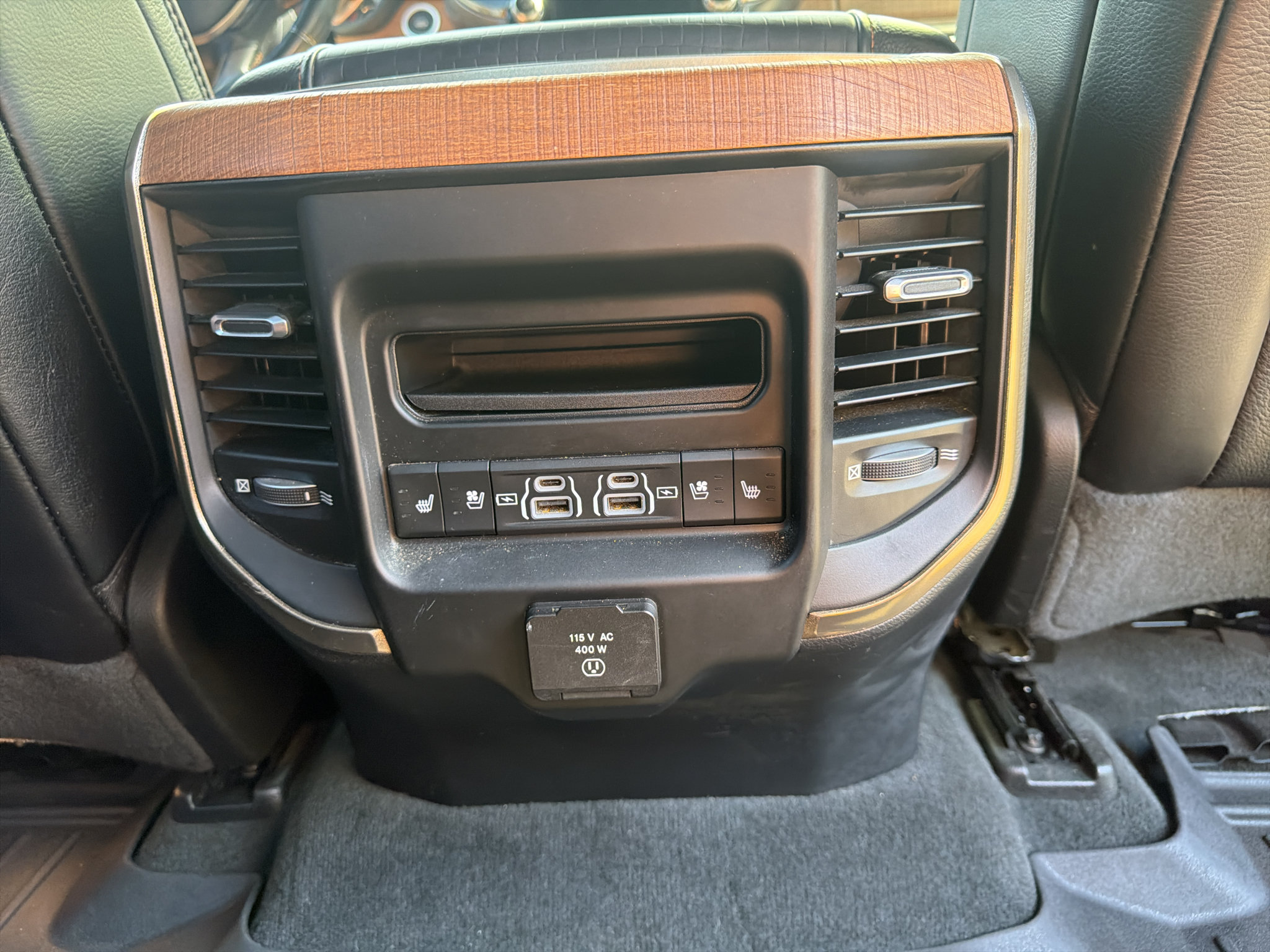 Used 2021 RAM 1500 Limited AWD/4WD image 25