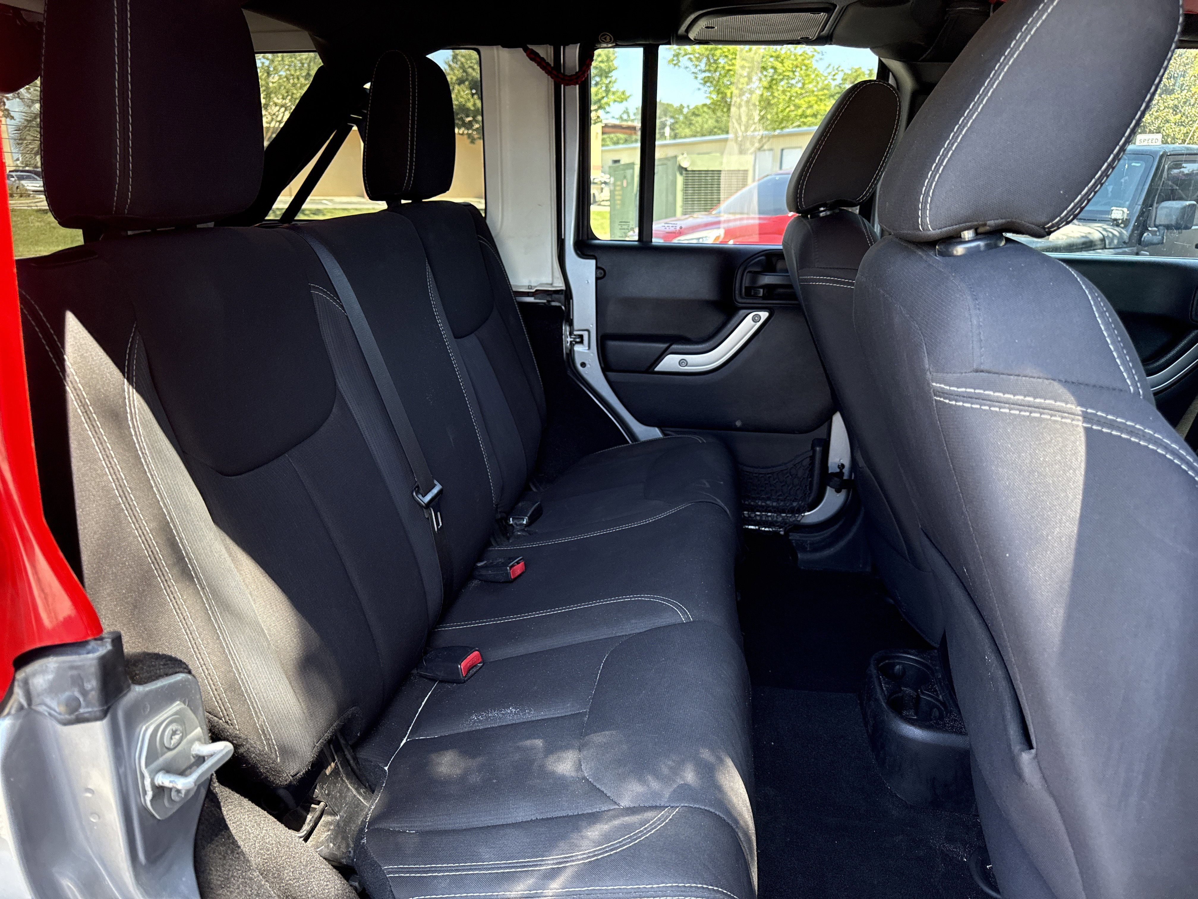 Used 2016 Jeep Wrangler Unlimited Sahara w/ Max Tow Package AWD/4WD image 22