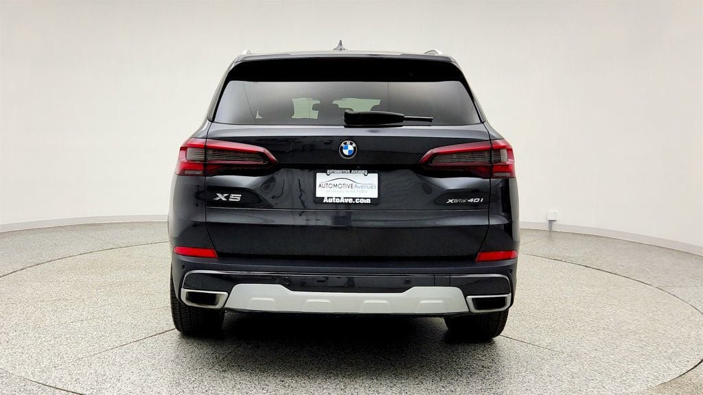 Used 2022 BMW X5 xDrive40i w/ Premium Package AWD/4WD image 6