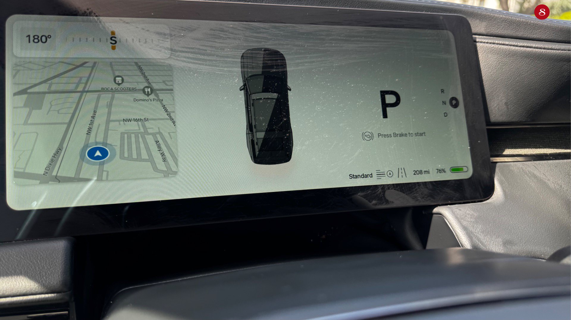 Used 2025 Rivian R1S Adventure AWD/4WD image 14