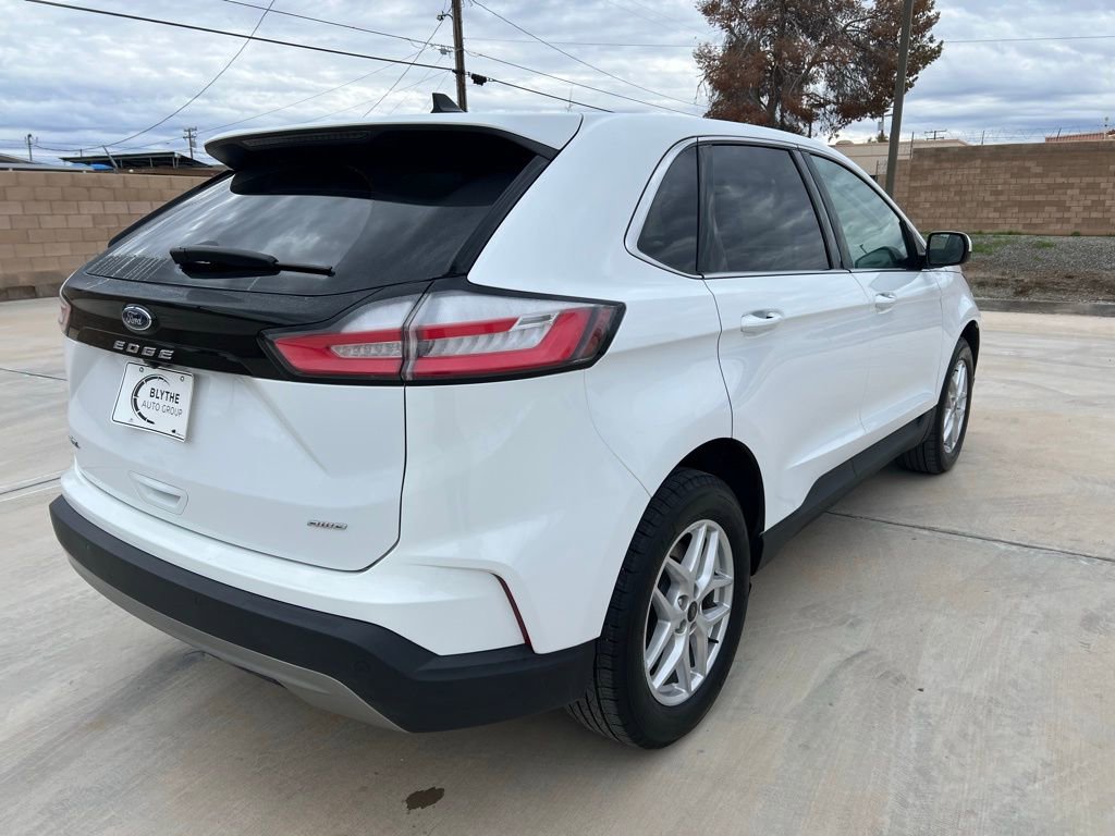 Used 2024 Ford Edge SEL image 5