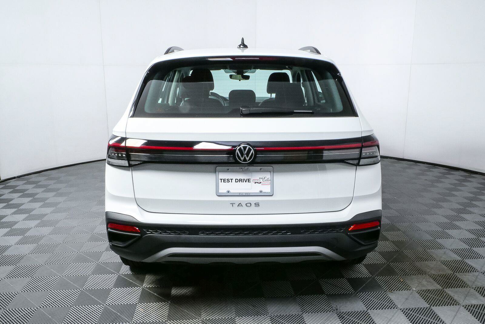 Certified 2025 Volkswagen Taos S FWD image 24