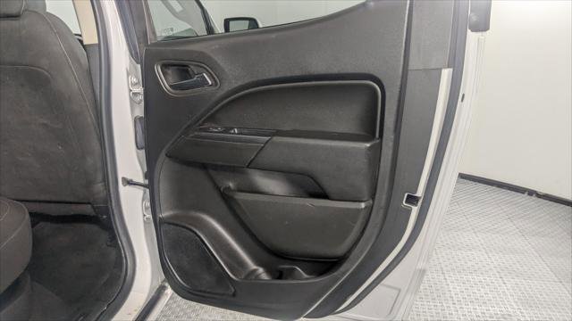 Used 2022 Chevrolet Colorado LT w/ Safety Package image 19