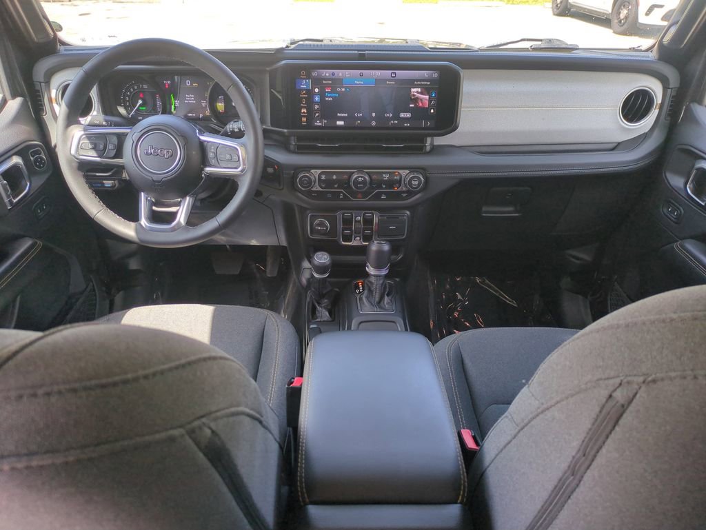 Used 2025 Jeep Wrangler Sahara 4xe image 17