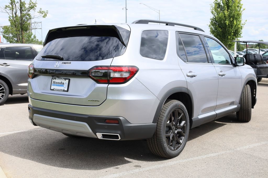 New 2025 Honda Pilot Touring image 6