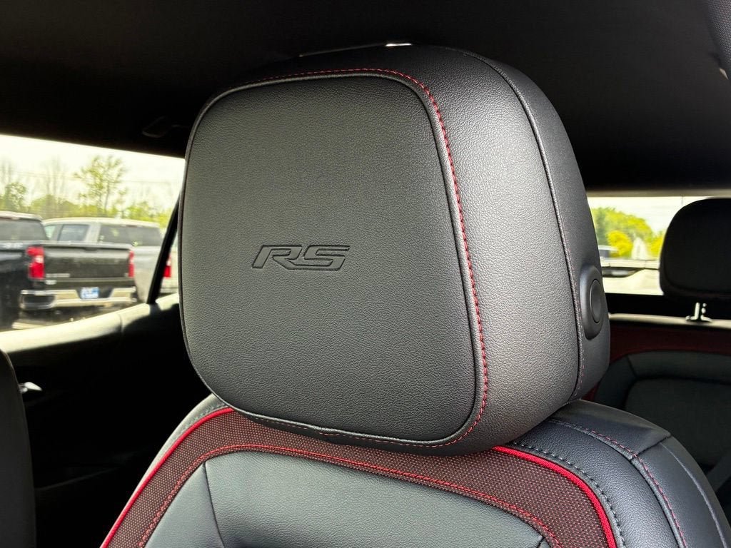 New 2027 Chevrolet Equinox RS w/ Convenience Package III AWD/4WD image 4