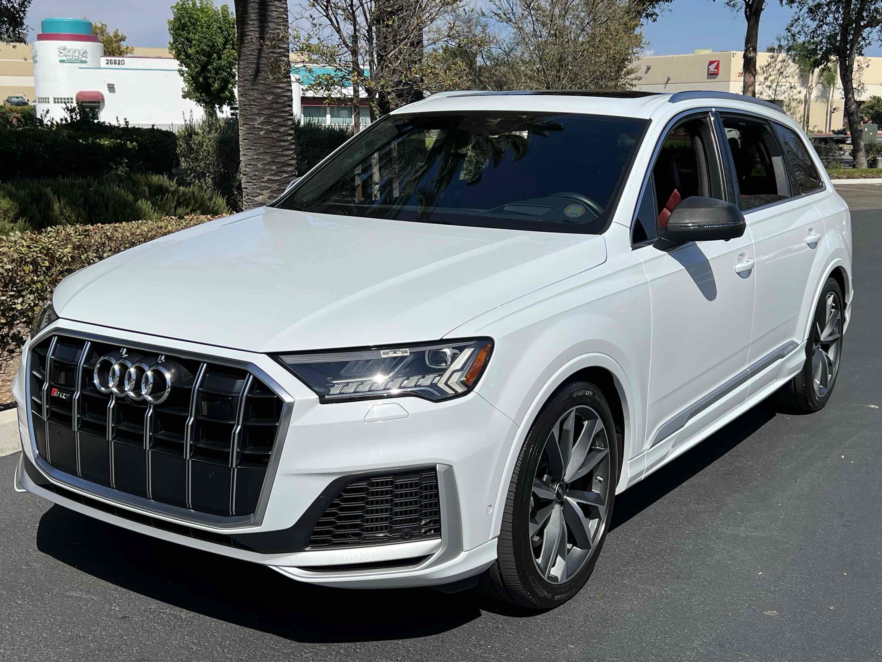 Used 2022 Audi SQ7 Prestige w/ Prestige Package AWD/4WD image 12