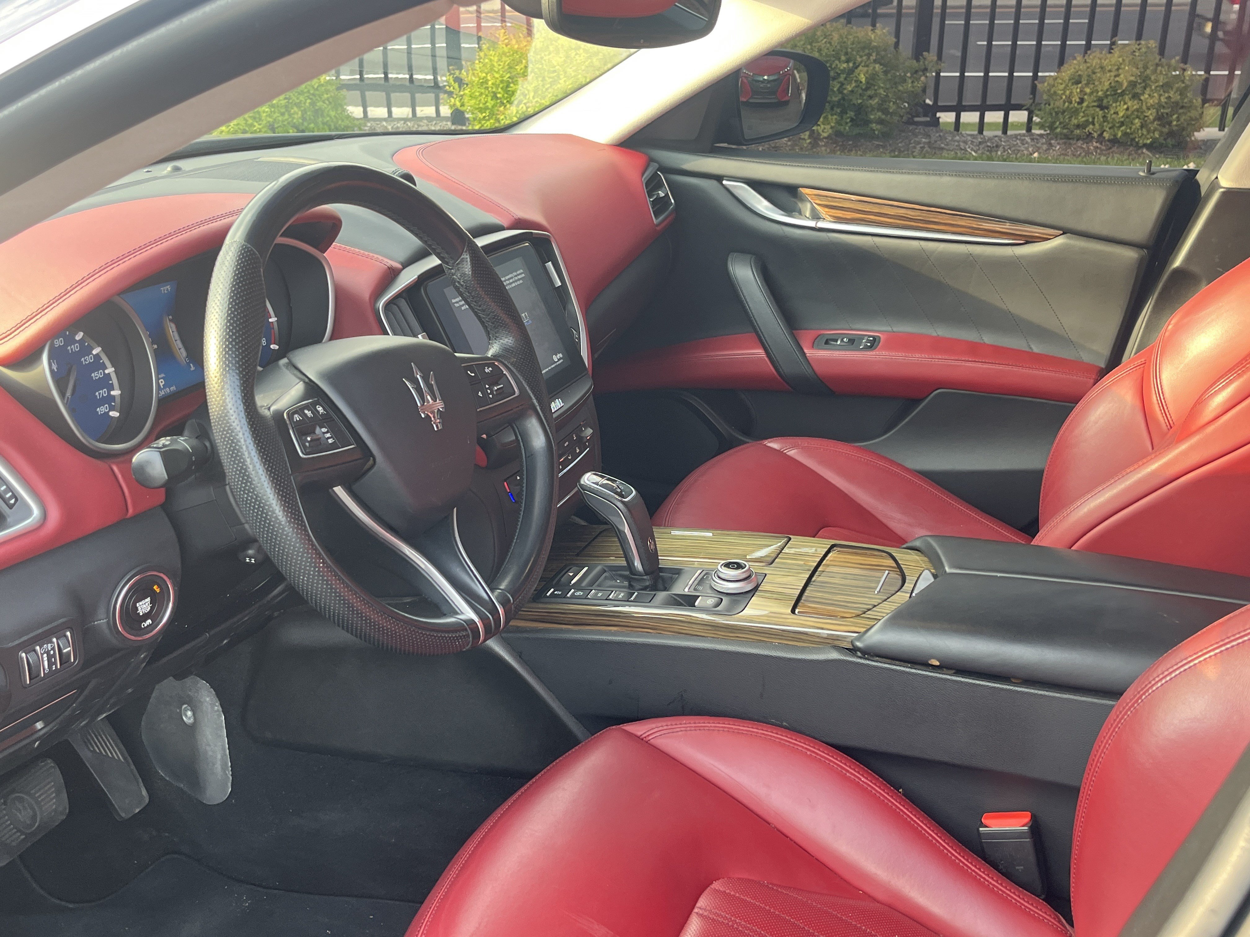 Used 2020 Maserati Ghibli S Q4 AWD/4WD image 5