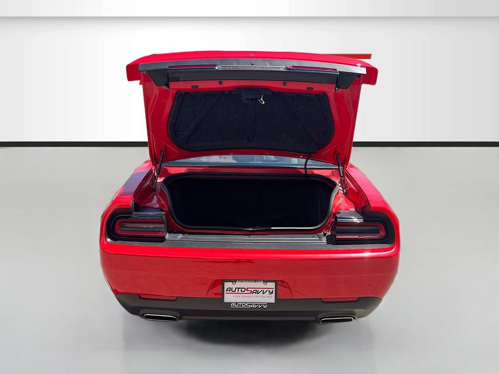 Used 2022 Dodge Challenger SXT RWD image 24