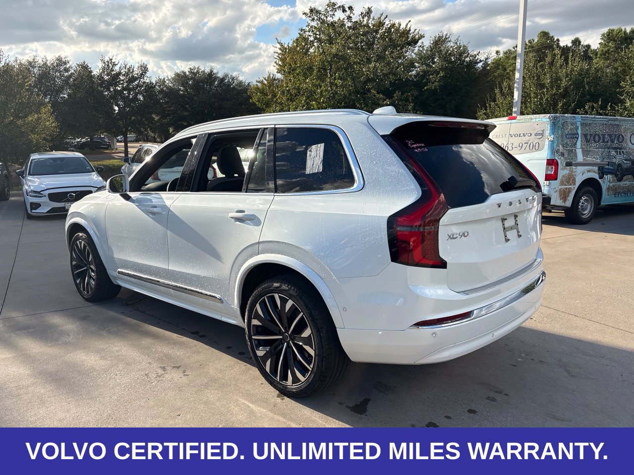 Certified 2026 Volvo XC90 B6 Plus AWD/4WD image 9