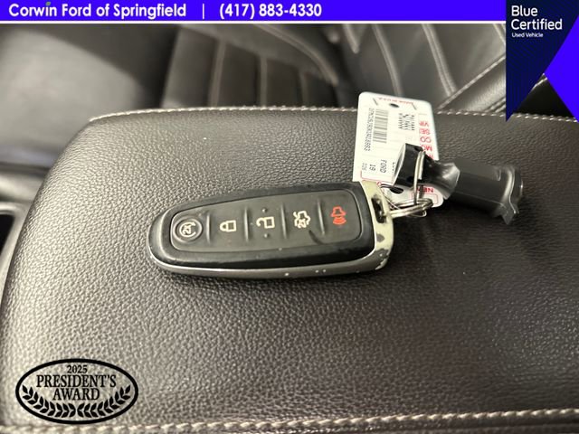 Certified 2019 Ford Escape Titanium AWD/4WD image 27