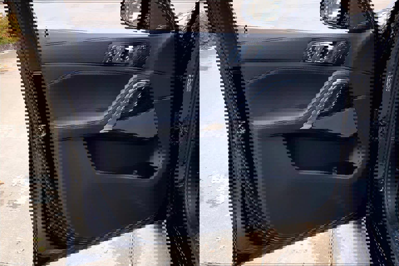 New 2026 BMW X6 M60i image 10