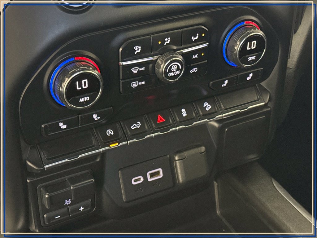 Used 2021 Chevrolet Silverado 1500 LT Trail Boss w/ LPO, Dark Essentials Package AWD/4WD image 29