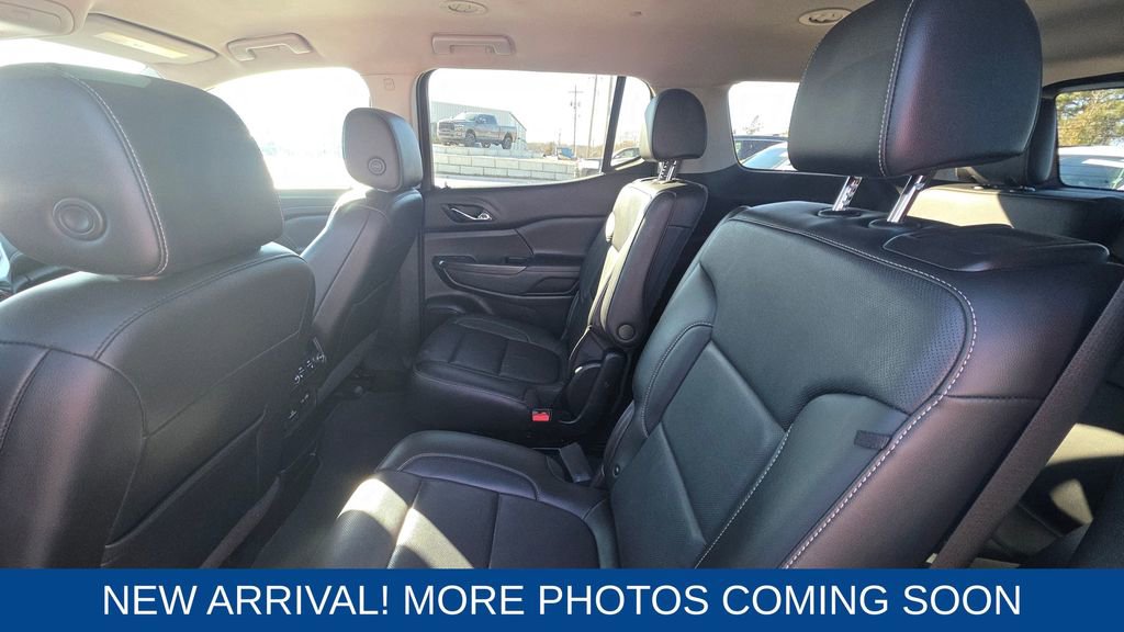 Used 2022 GMC Acadia SLT w/ Elevation Edition image 13