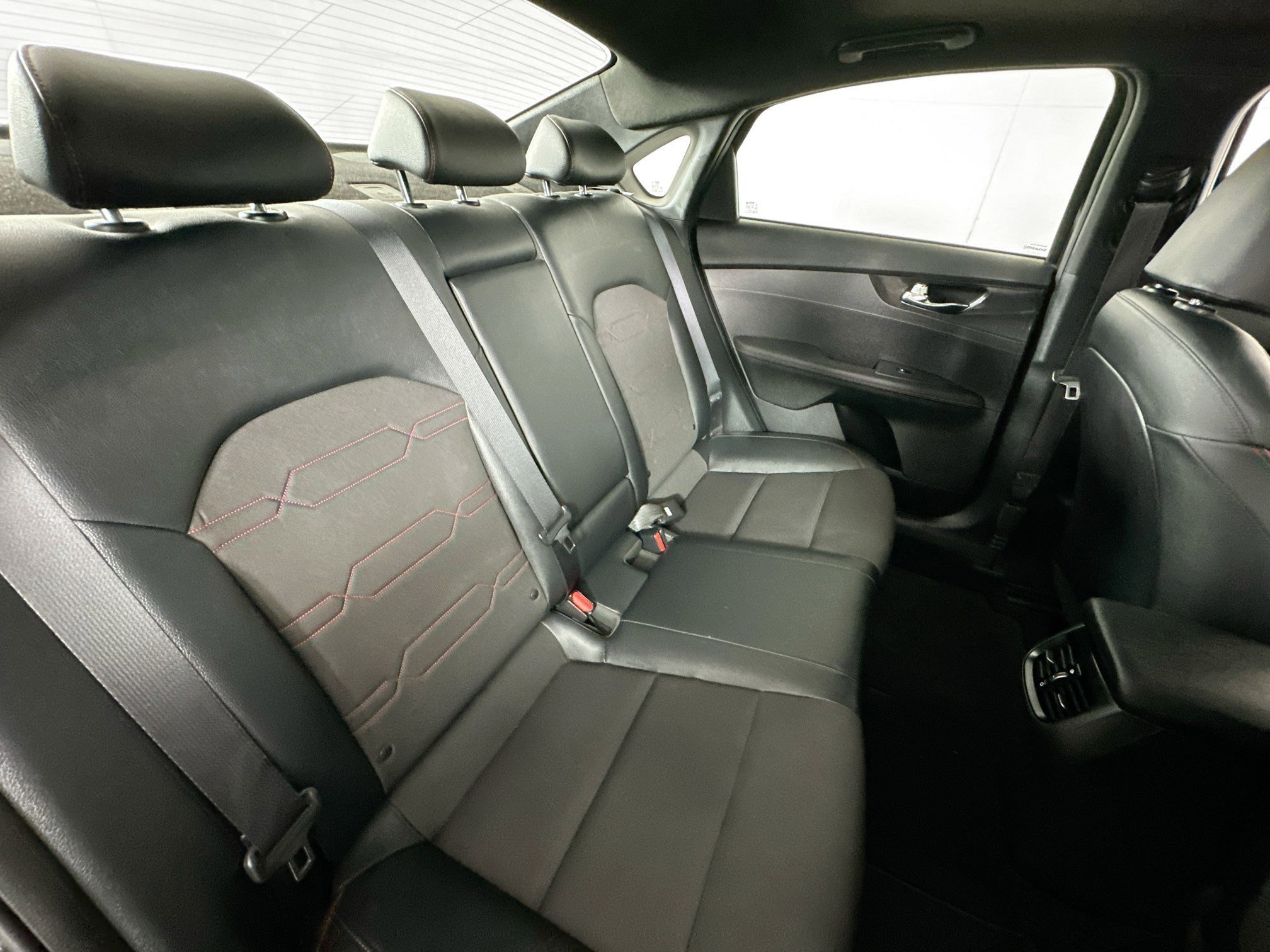 Used 2020 Kia Forte GT FWD image 28