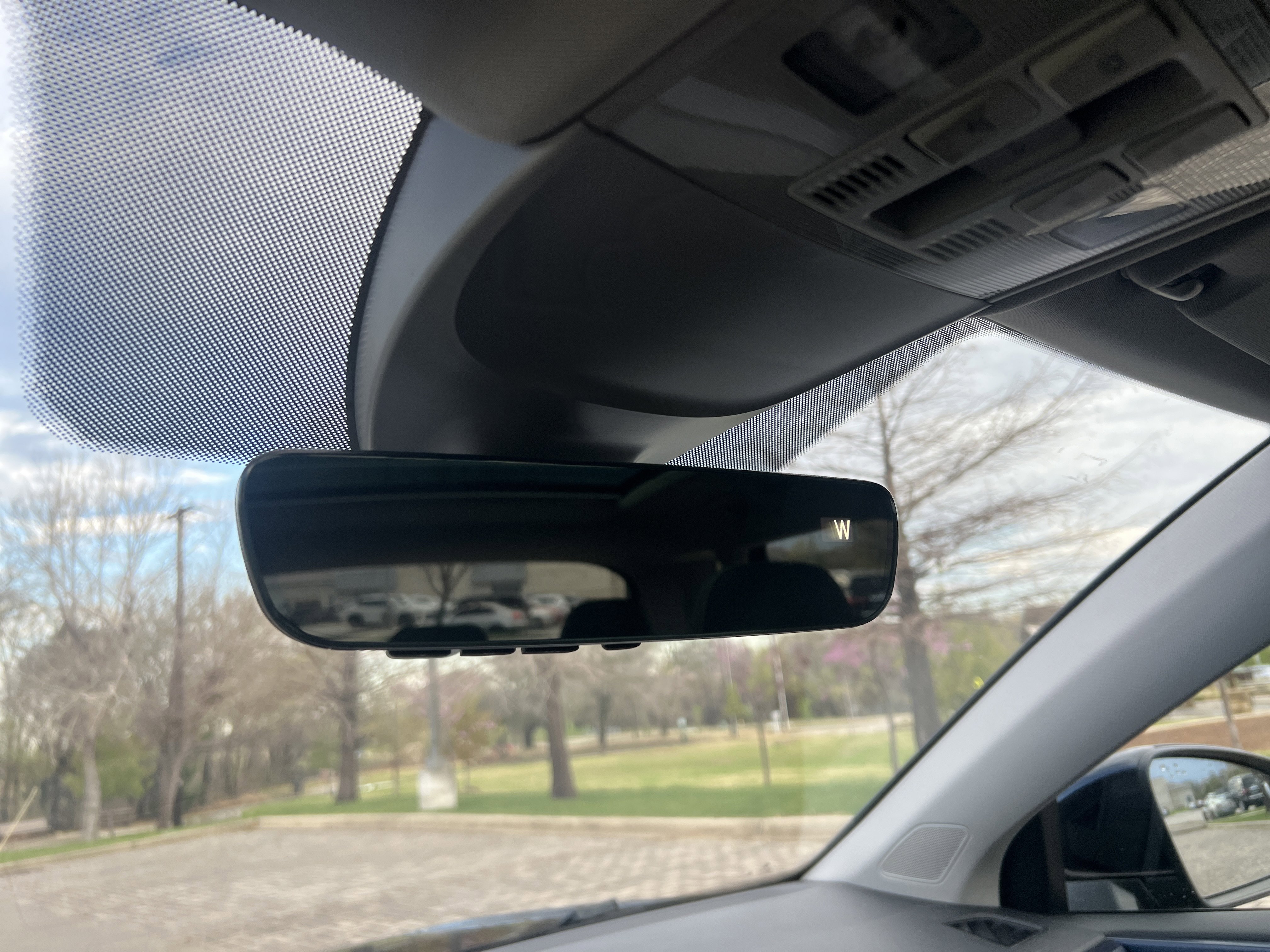 Certified 2023 Volkswagen Taos SE w/ Panoramic Sunroof Package FWD image 25