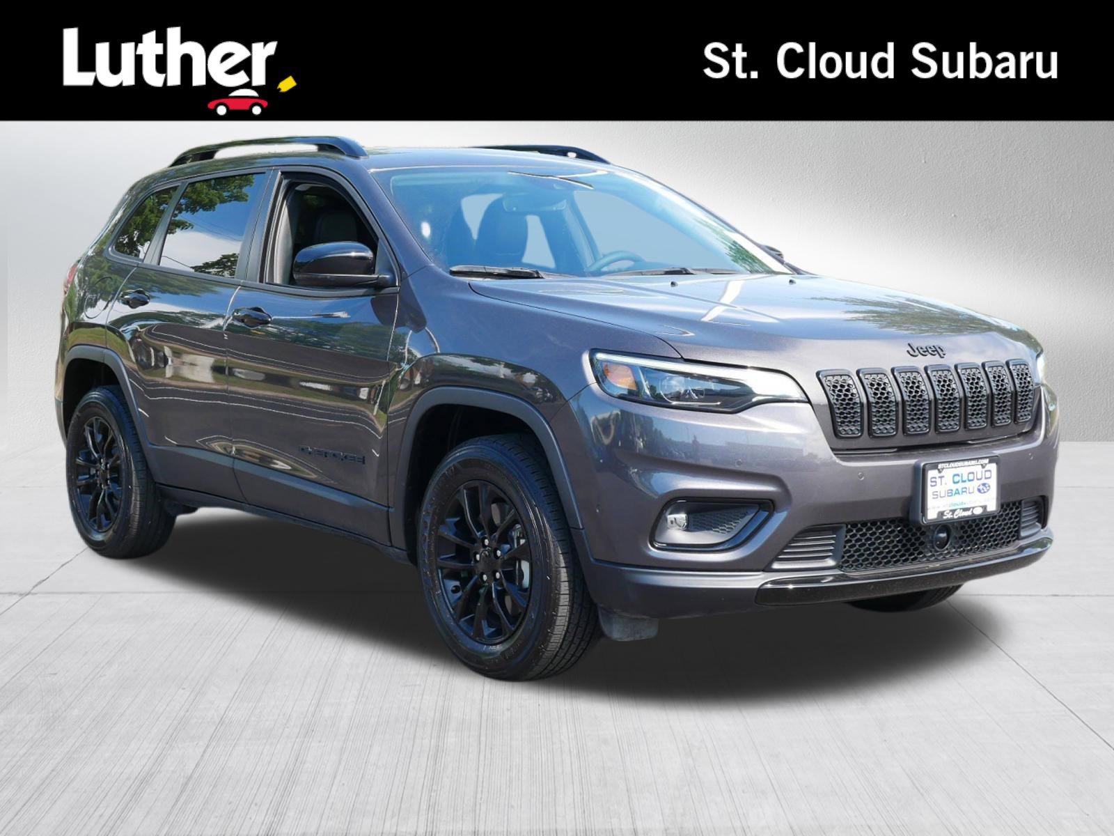 Used 2023 Jeep Cherokee Altitude Lux