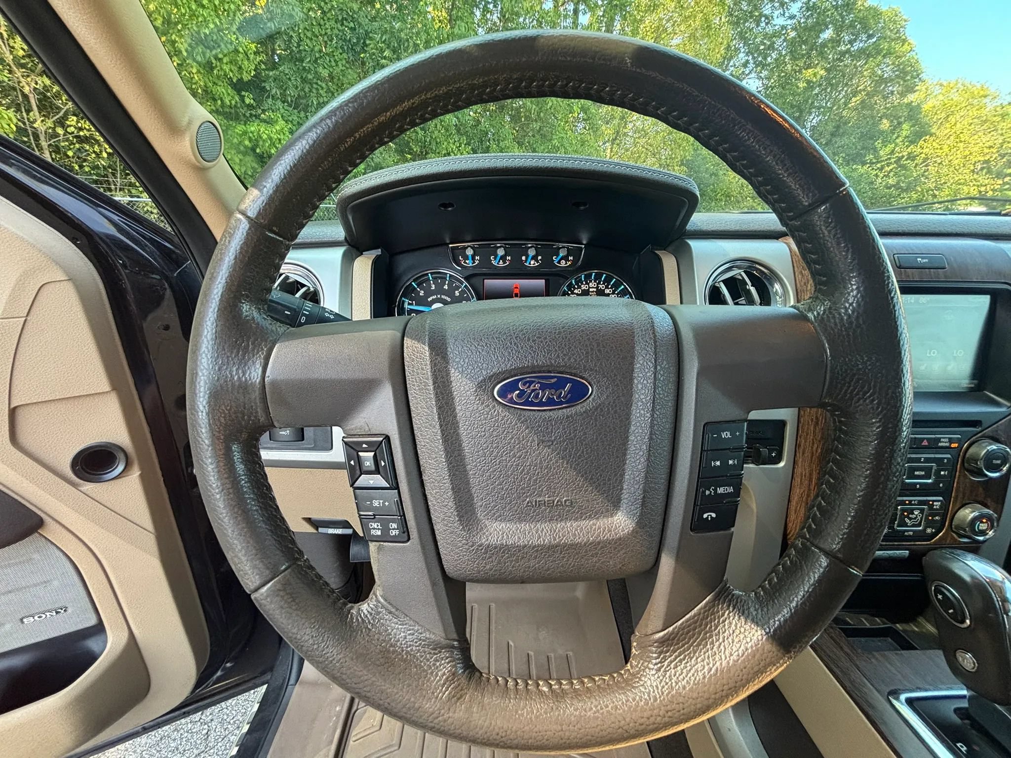 Used 2013 Ford F150 Lariat w/ Luxury Equipment Group AWD/4WD image 13