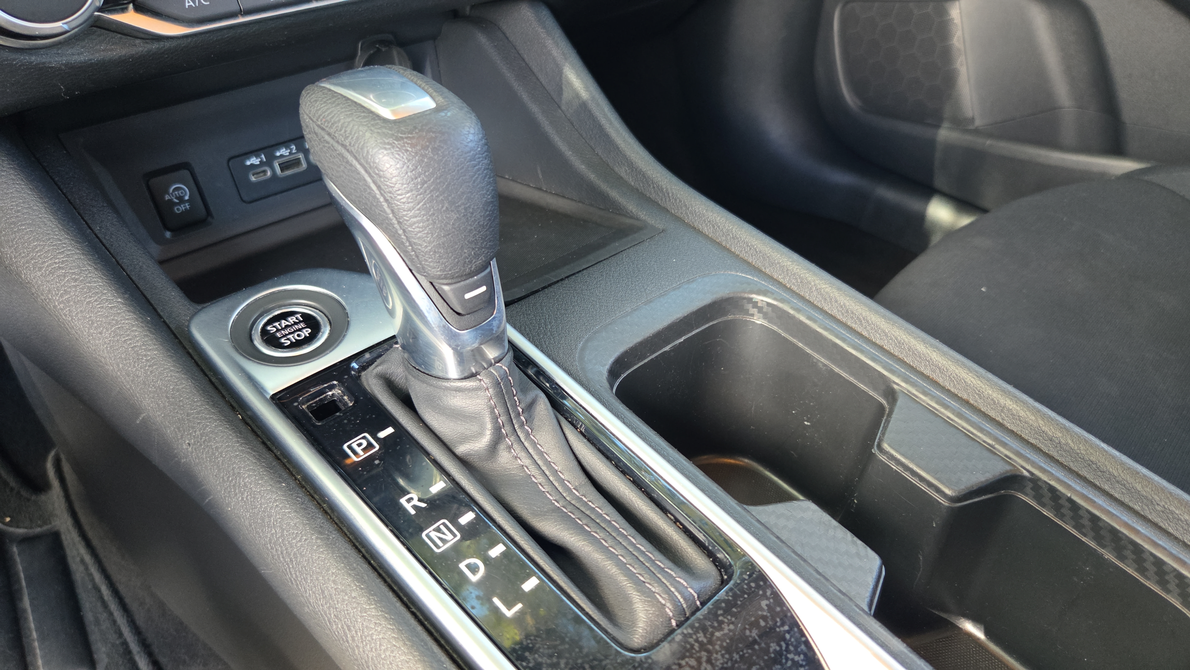 Used 2024 Nissan Sentra SV FWD image 28