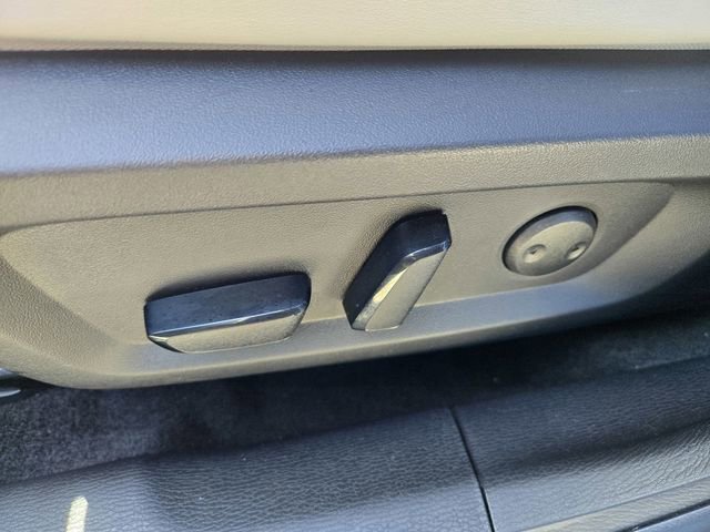 Used 2025 Mitsubishi Outlander SE FWD image 28