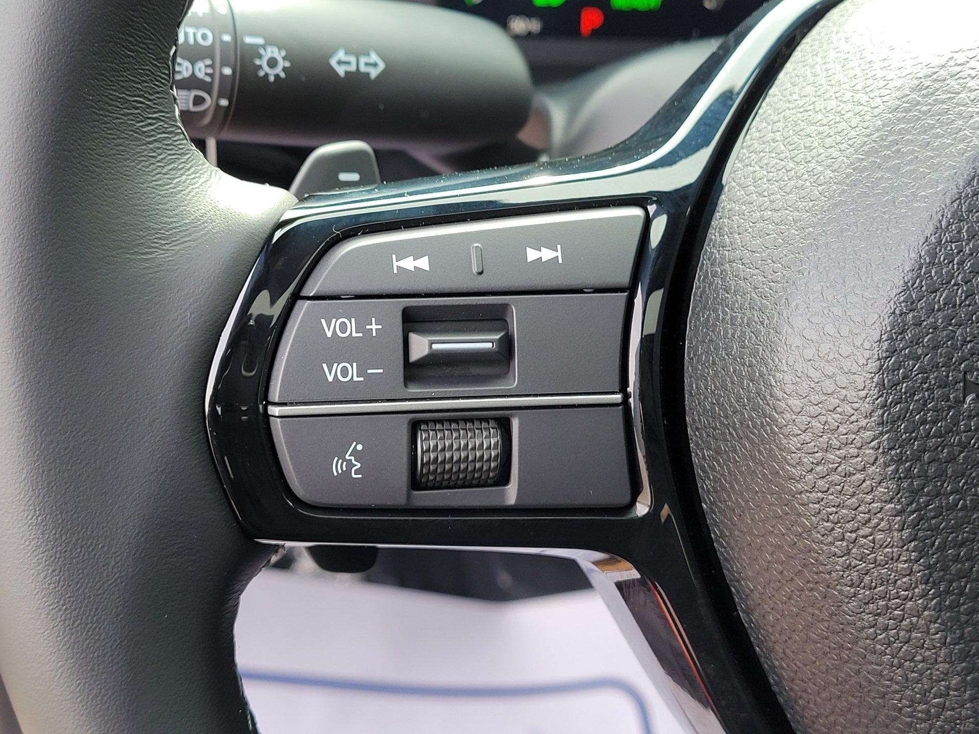 Certified 2025 Honda Civic Sport Touring image 22
