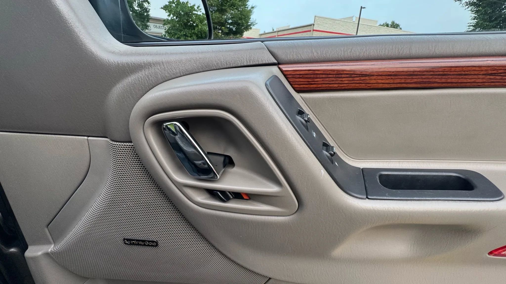 Used 1999 Jeep Grand Cherokee Limited image 28