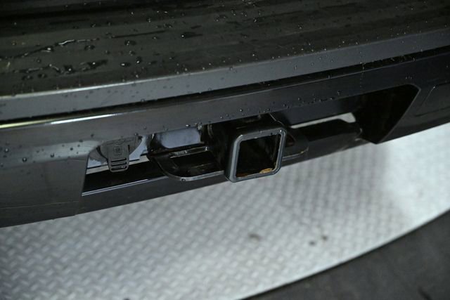 Used 2018 Chevrolet Suburban LT image 11