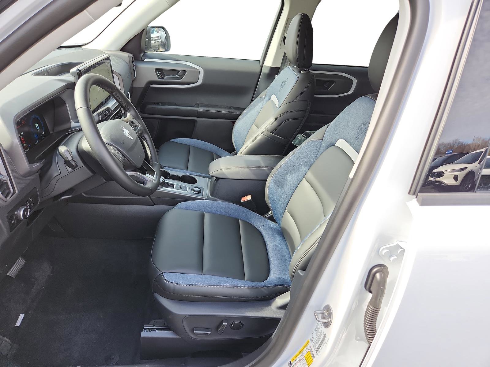 New 2025 Ford Bronco Sport Outer Banks image 12