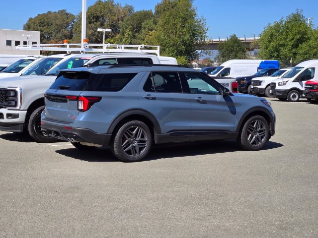 Certified 2025 Ford Explorer ST AWD/4WD image 8