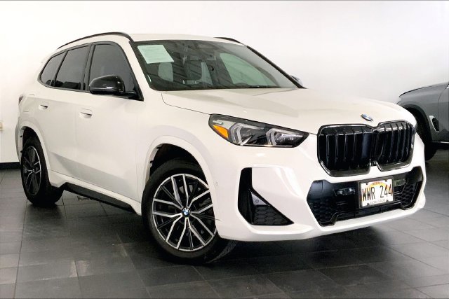 Used 2023 BMW X1 xDrive28i w/ Premium Package AWD/4WD image 2