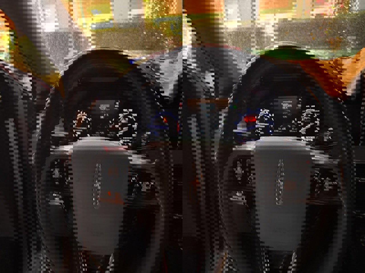 Used 2020 Lincoln Corsair AWD w/ Equipment Group 101A image 9