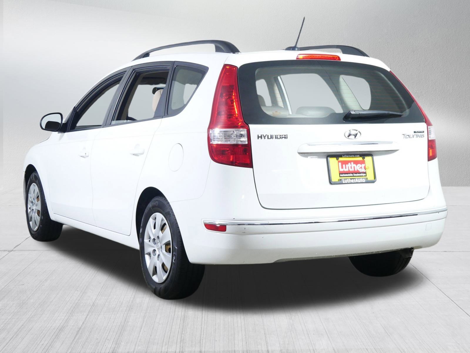 Used 2010 Hyundai Elantra GLS w/ Popular Equipment Pkg 2 image 5