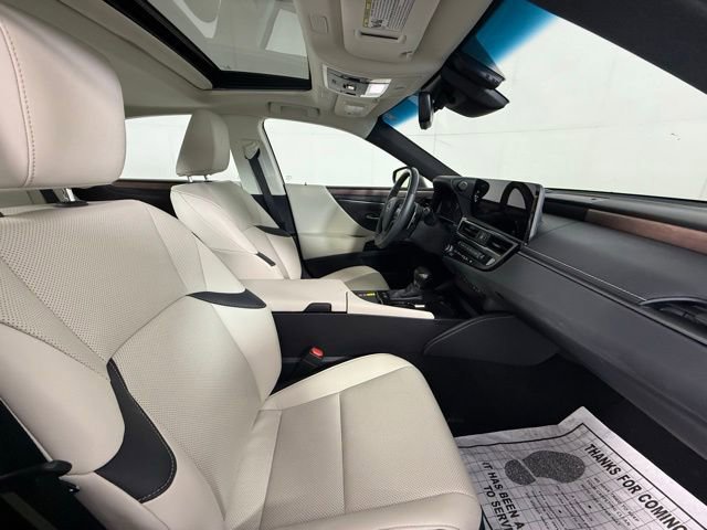 Certified 2025 Lexus ES 300h 300h w/ Premium Package image 34
