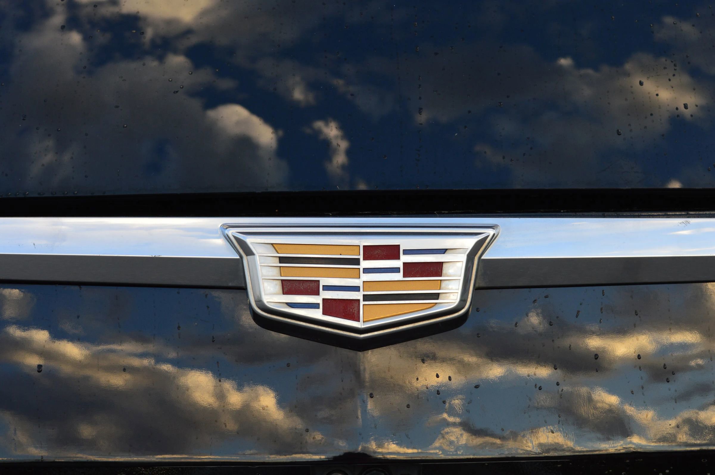 Used 2017 Cadillac Escalade Premium Luxury image 17