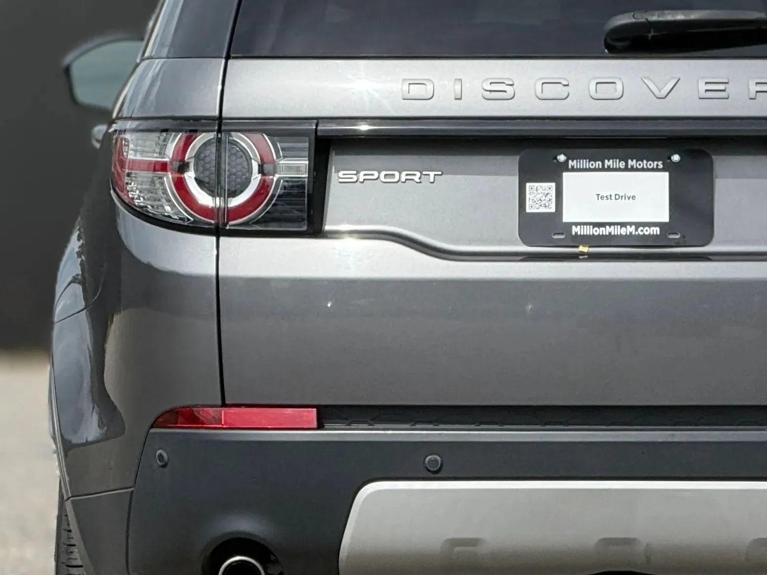 Used 2016 Land Rover Discovery Sport HSE AWD/4WD image 13