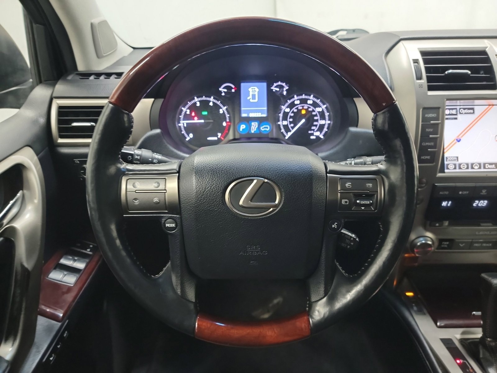 Used 2018 Lexus GX 460 image 17