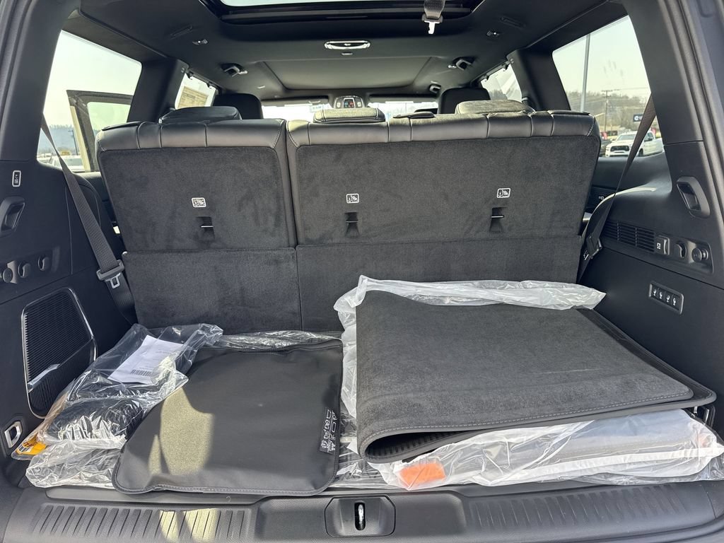 New 2026 Jeep Grand Wagoneer Limited AWD/4WD image 25