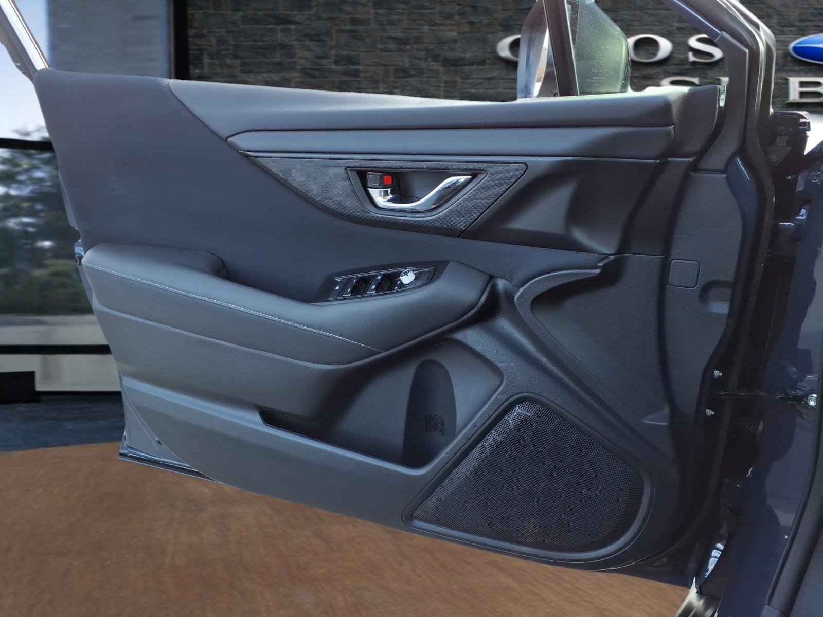 Used 2025 Subaru Outback Premium w/ Popular Package #1A image 19