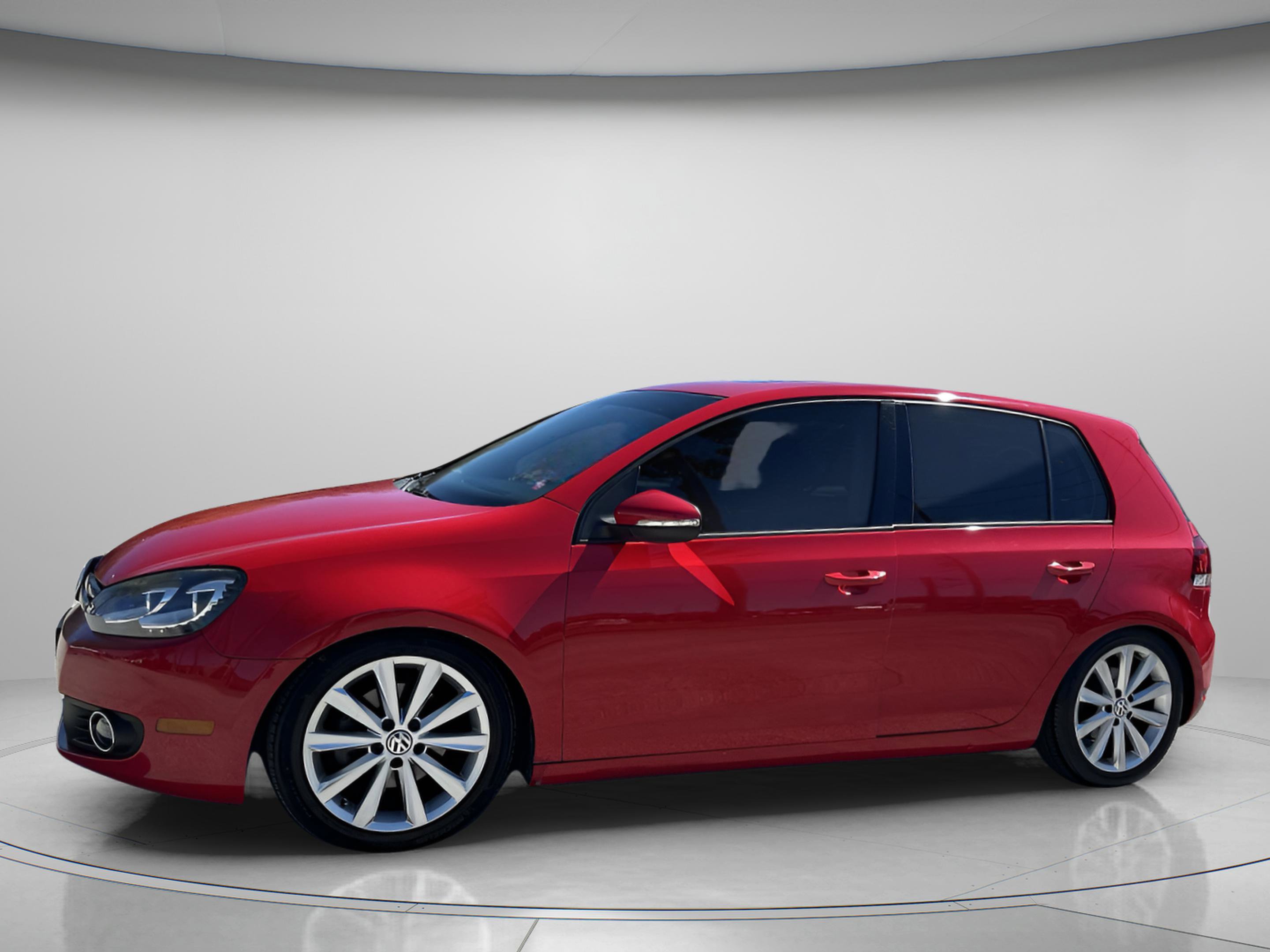 Used 2013 Volkswagen Golf TDI image 2
