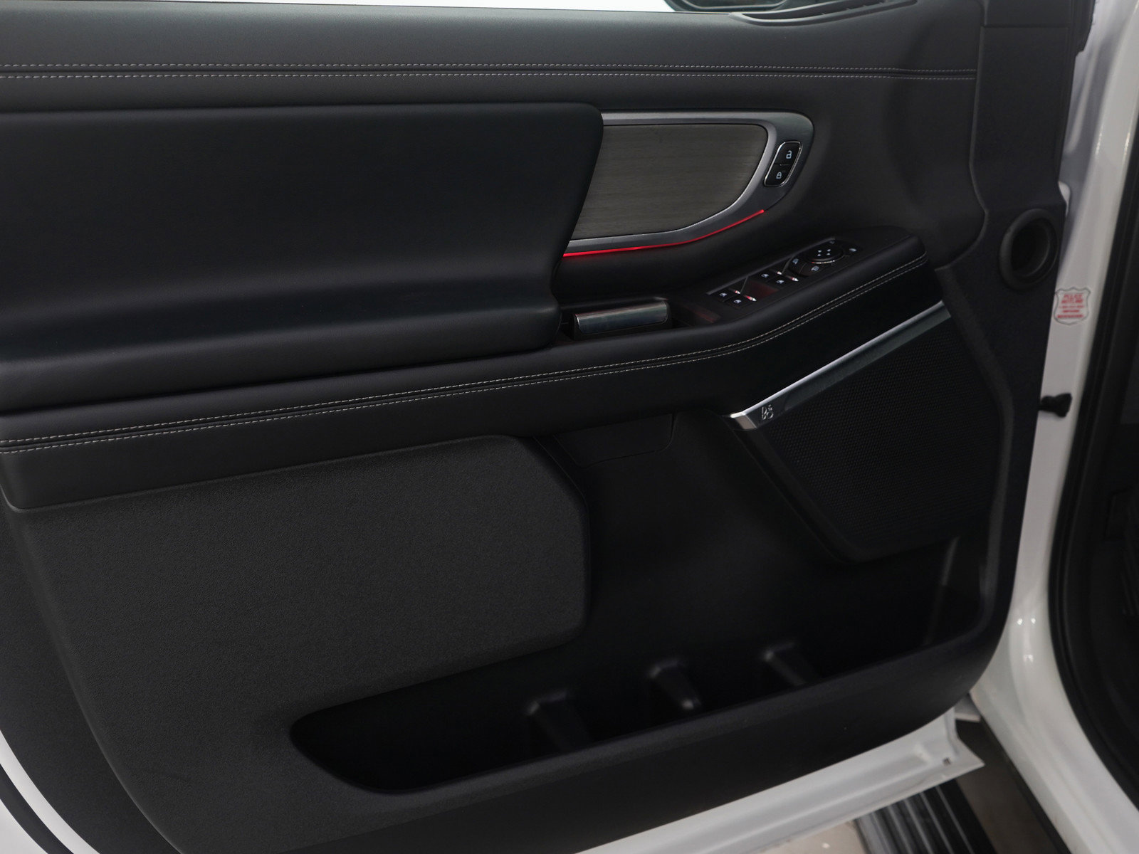 Used 2025 Ford Expedition Max Platinum image 16