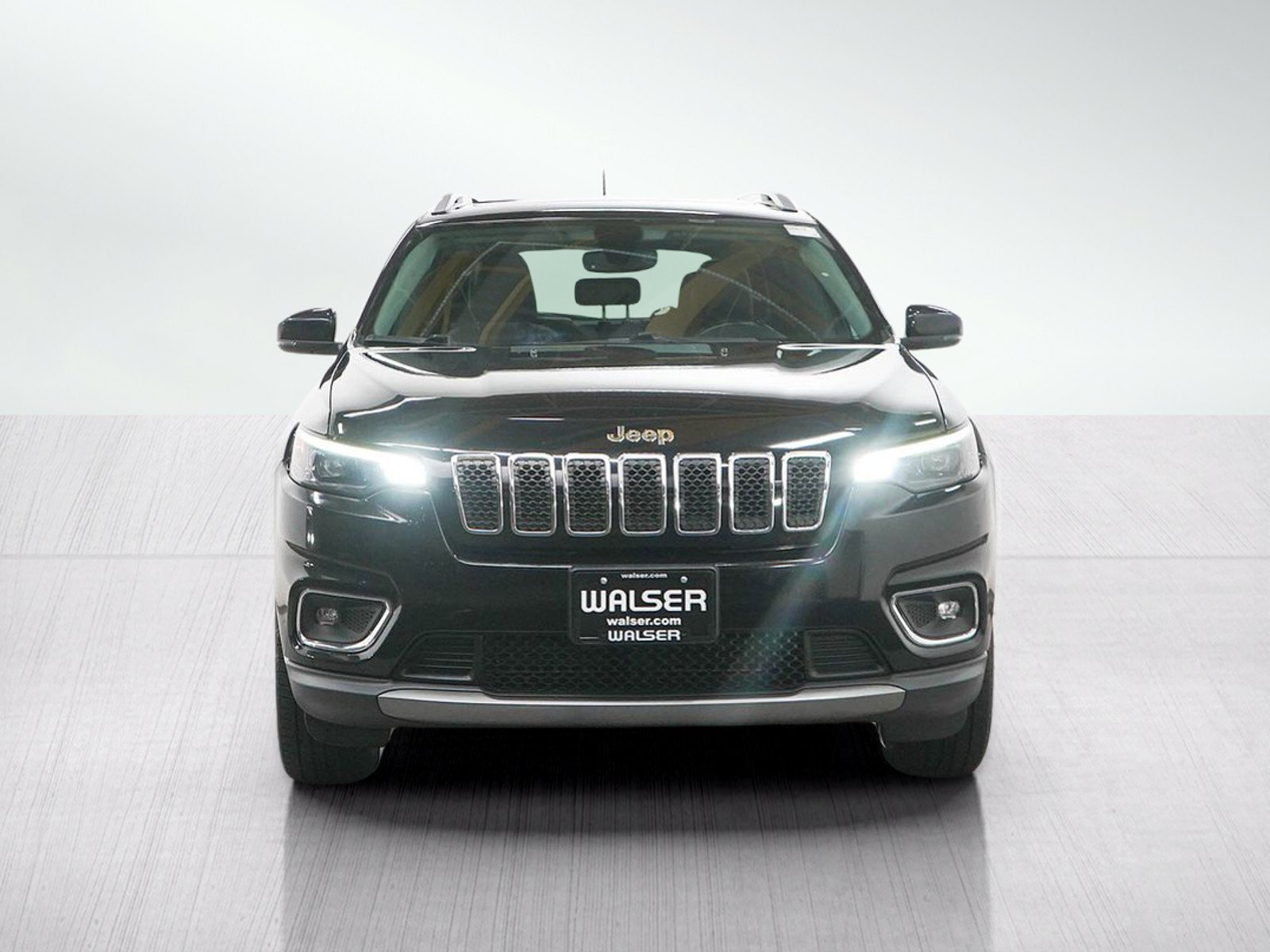 Used 2019 Jeep Cherokee Limited AWD/4WD image 8